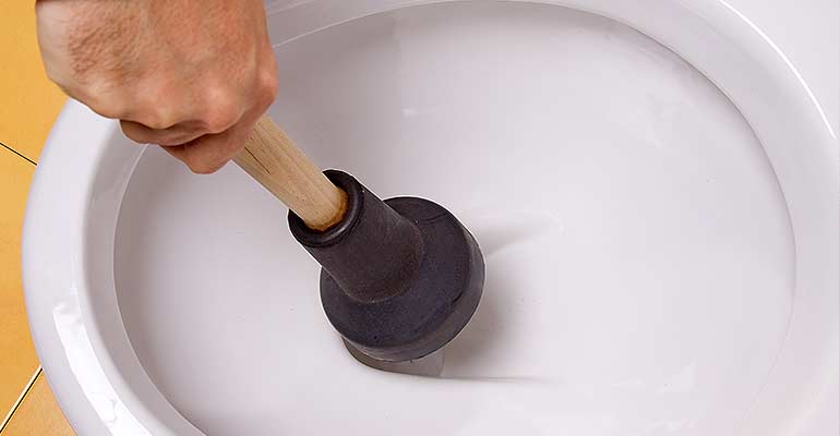Tips to Unclog Your Toilet before it Overflows